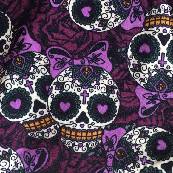 🚨Last 1! Soft Sugar Skull Leggings - Picture 3 of 4